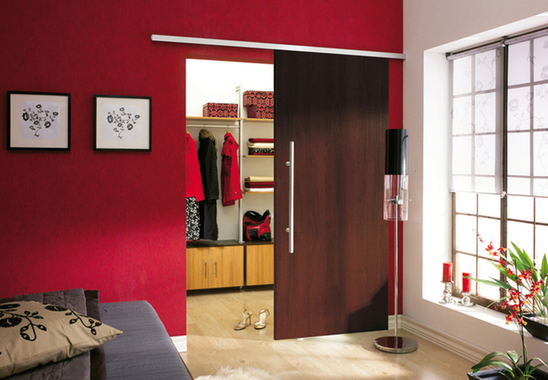 Двери для гардеробных комнат и систем на заказ от производителя